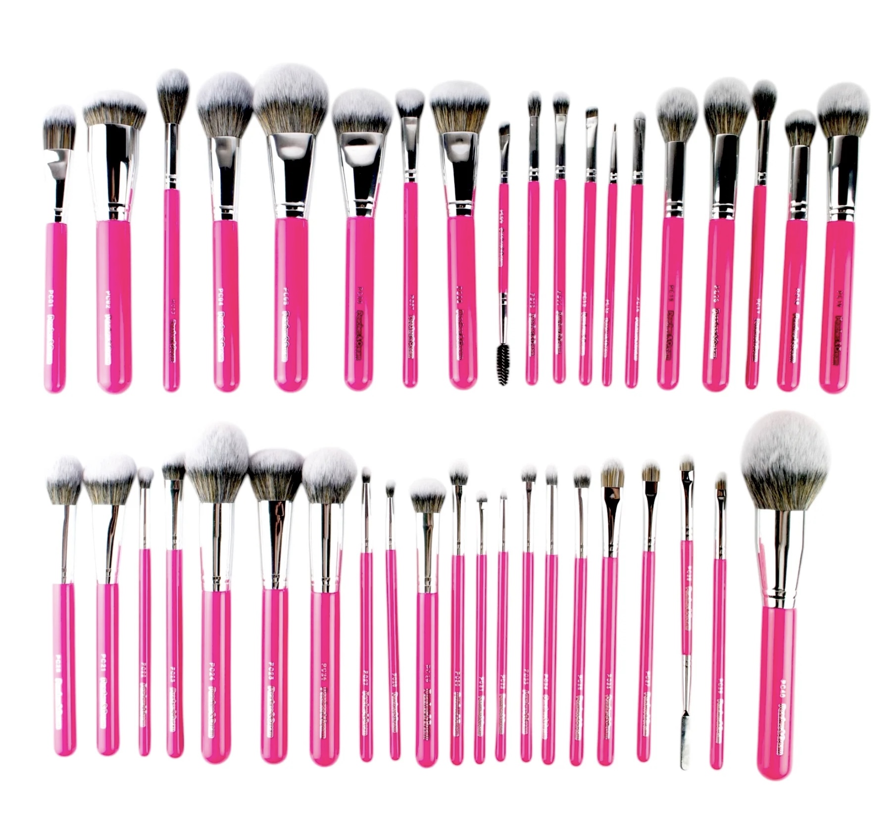 PEACHES AND CREAM 40 PIECE PRO MAKEUP BRUSH SET OR £120 CASH 🍑